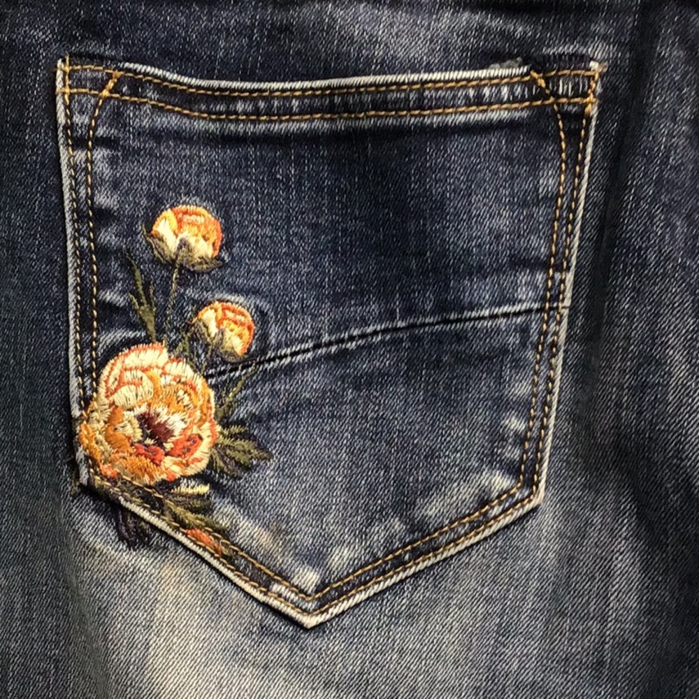 DIFTWOOD EMBROIDERED SIZE 27 JEANS